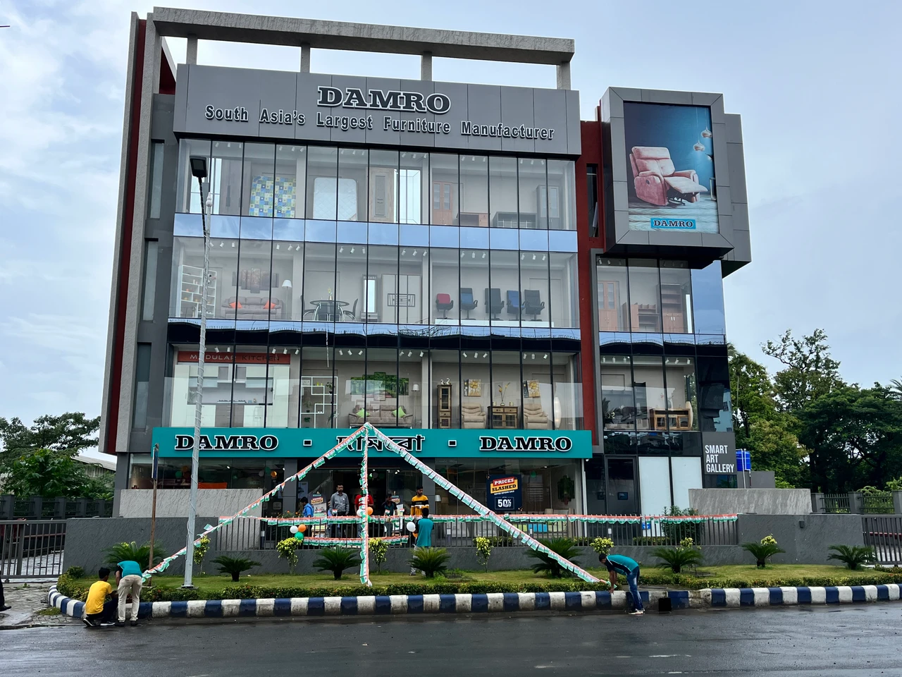 Damro Furniture Office Photos