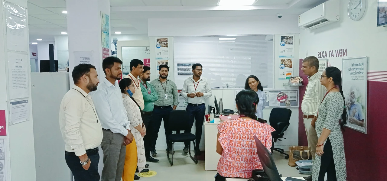 Axis Bank Company Profile & Overview AmbitionBox