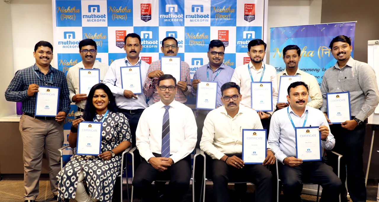 Muthoot Microfin Office Photos