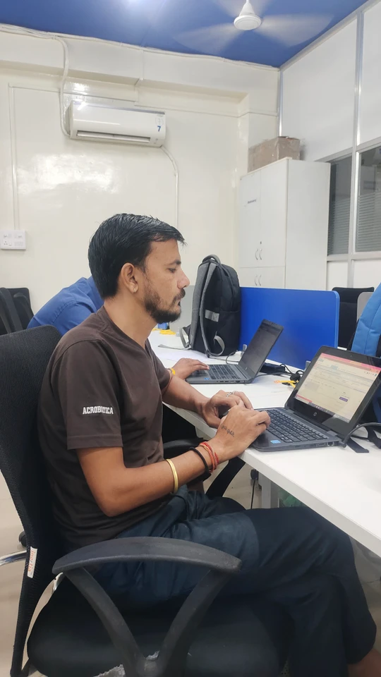 Bajaj Finserv Office Photos