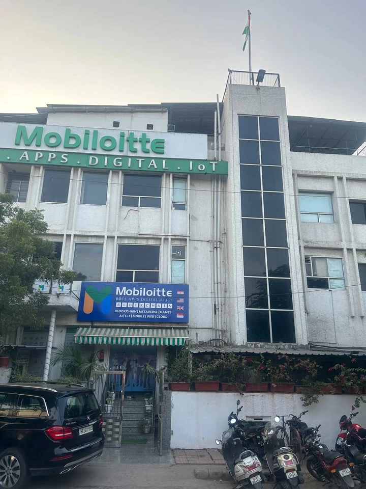 Mobiloitte Technologies Office Photos