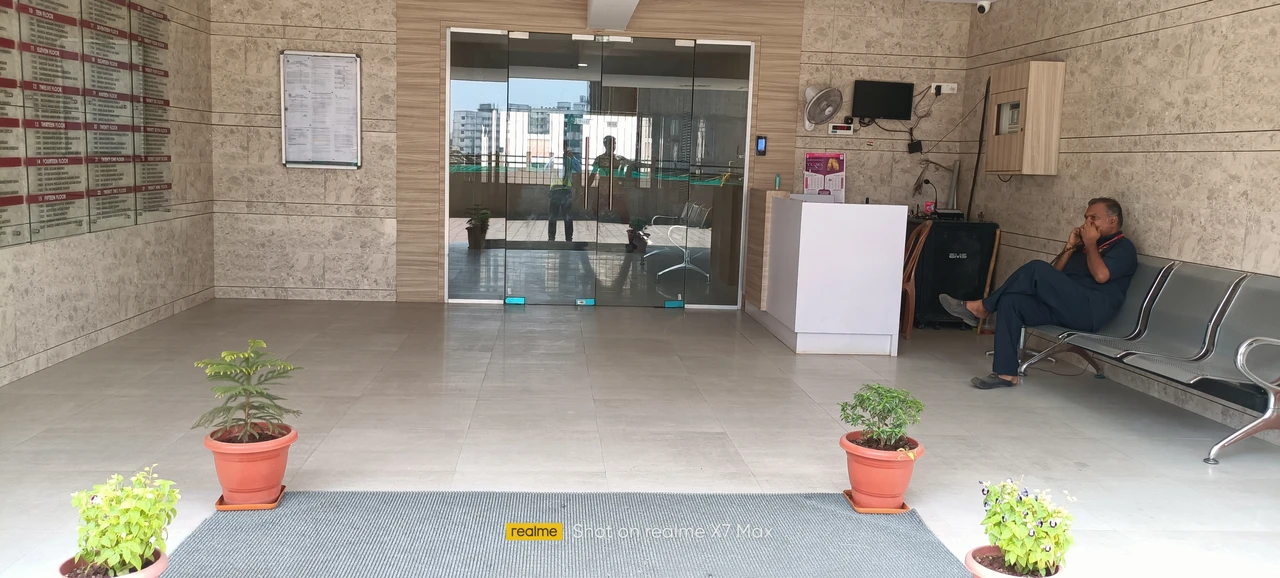 Dosti Realty Office Photos