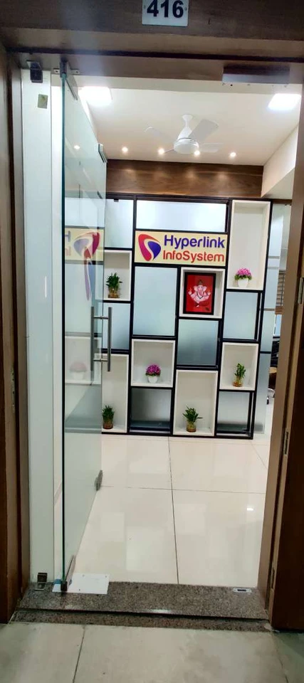 Hyperlink Infosystem Office Photos