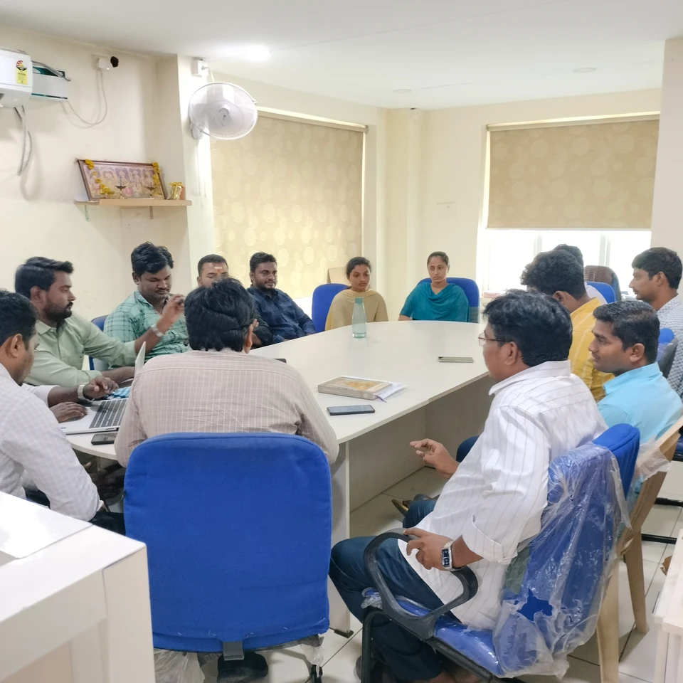 Hinduja Housing Finance Office Photos