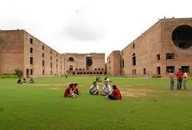 IIM Ahmedabad Office Photos