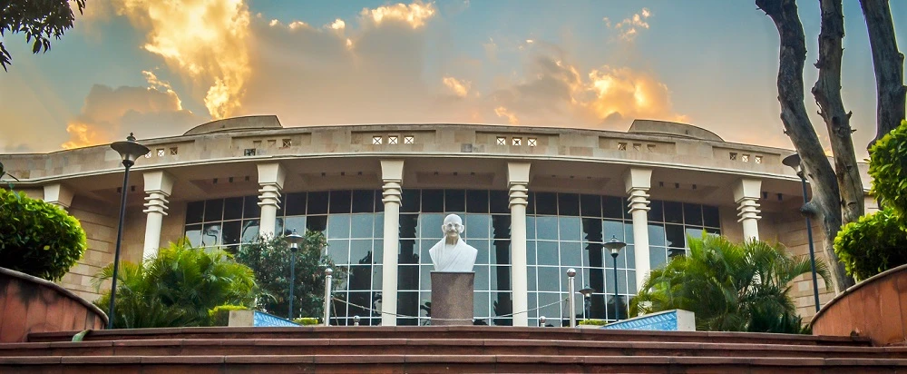 IIT Roorkee Office Photos