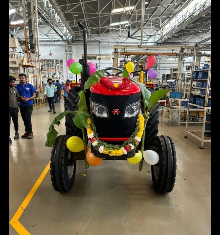 Tractors and Farm Equipment Office Photos